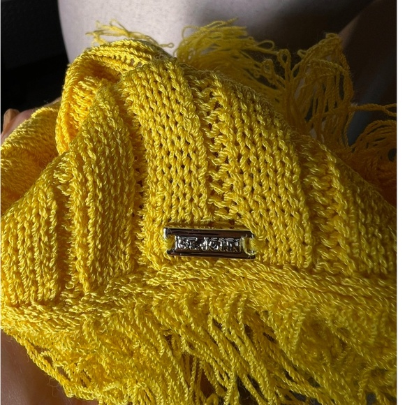 ST. JOHN SPORT SWEATER - Picture 4 of 7